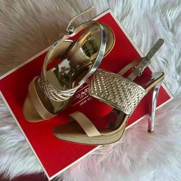 Coach Steffi Heeled Sandals – Natural/Silver, Size 6B High Heels Strap Pumps - Picture 15 of 16